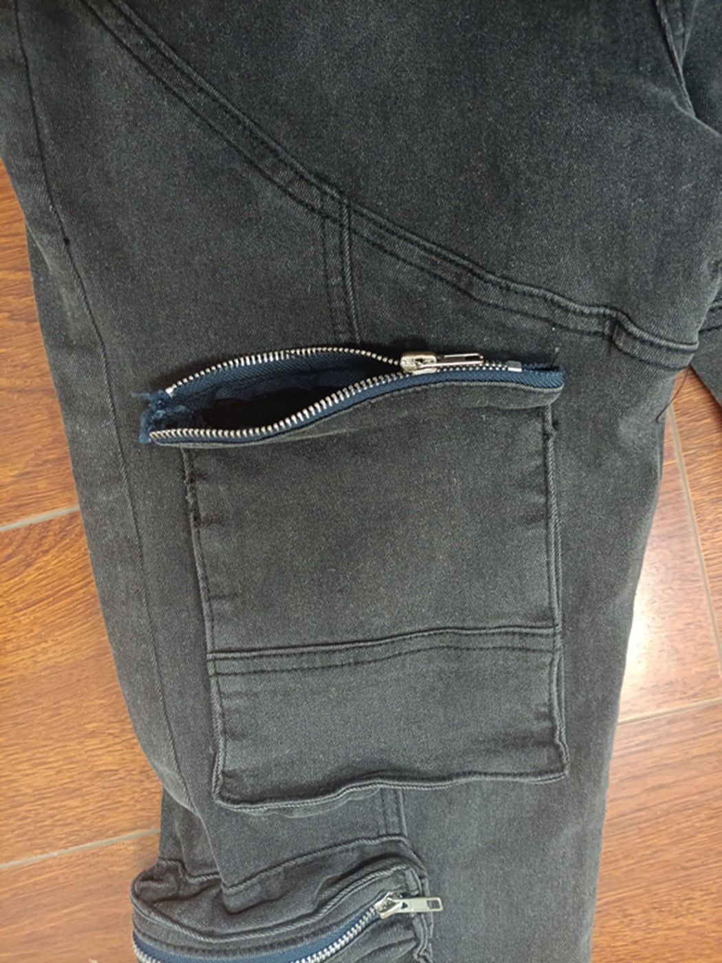Multi Pocket Cargo Jeans