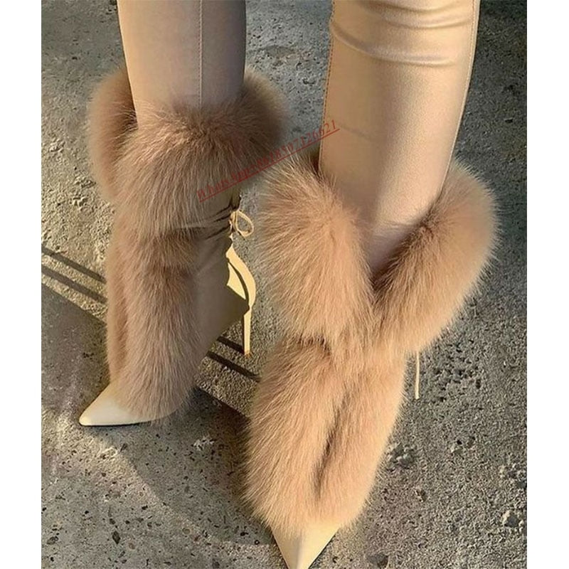 Classy Dame Fur Boots