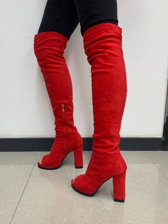 Fish Mouth Stretch Boots